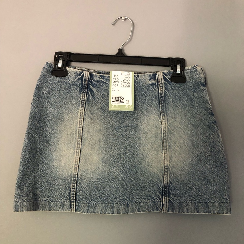 H&M Size 2 Blue Jean Denim Mini Skirt New
